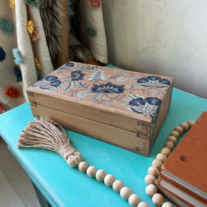 Vintage wooden trinket box
