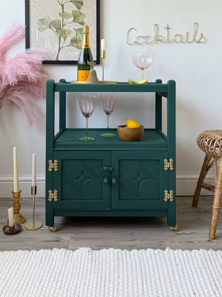Green drinks trolley