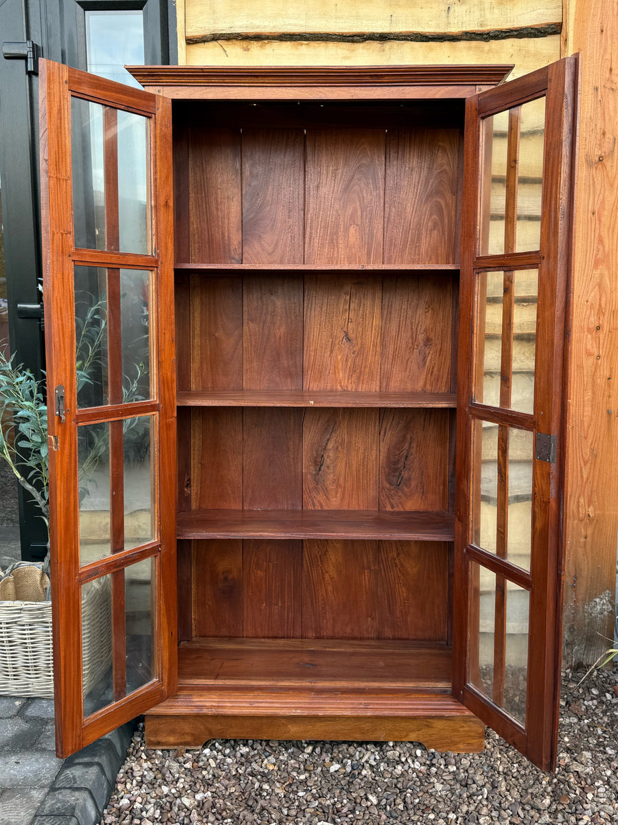 Glazed cabinet – Faff Designs
